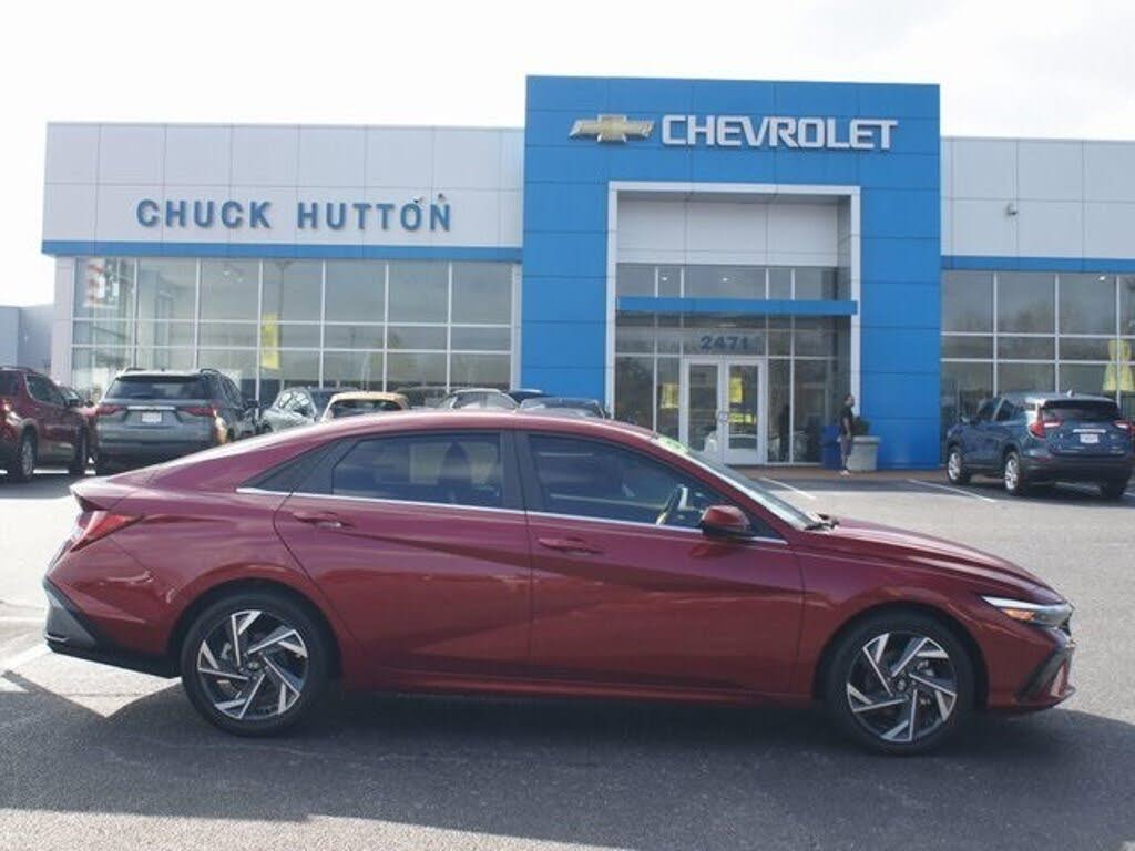 2025 Hyundai Elantra SEL Convenience FWD