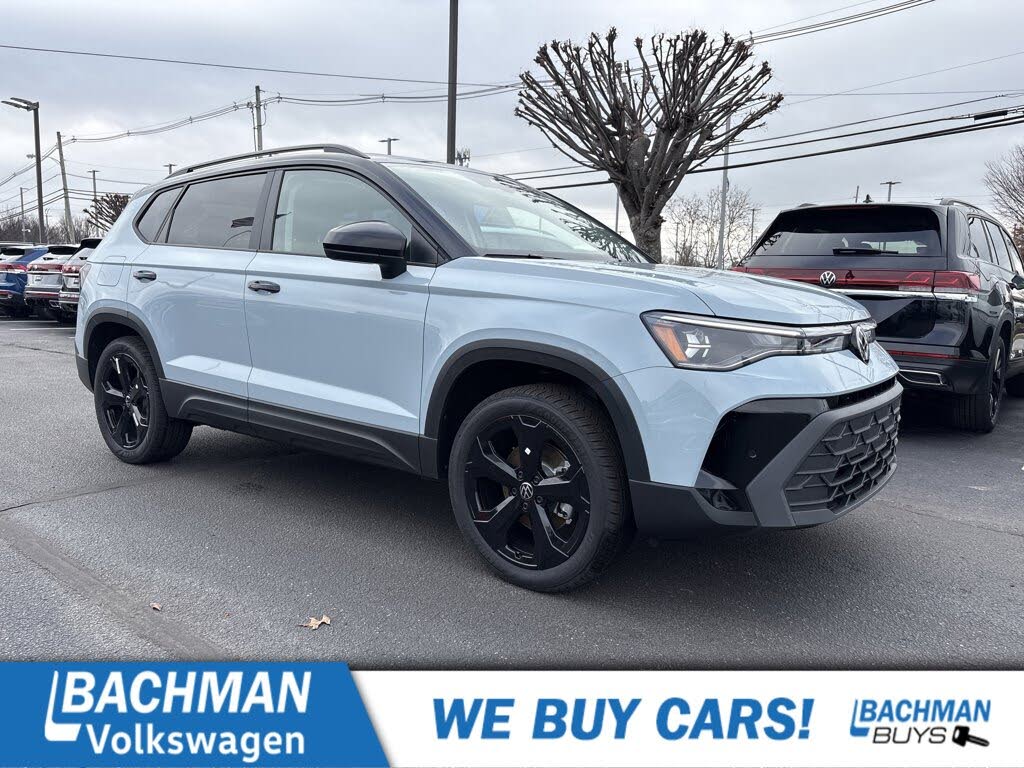 2026 Volkswagen Taos SE Black 4Motion