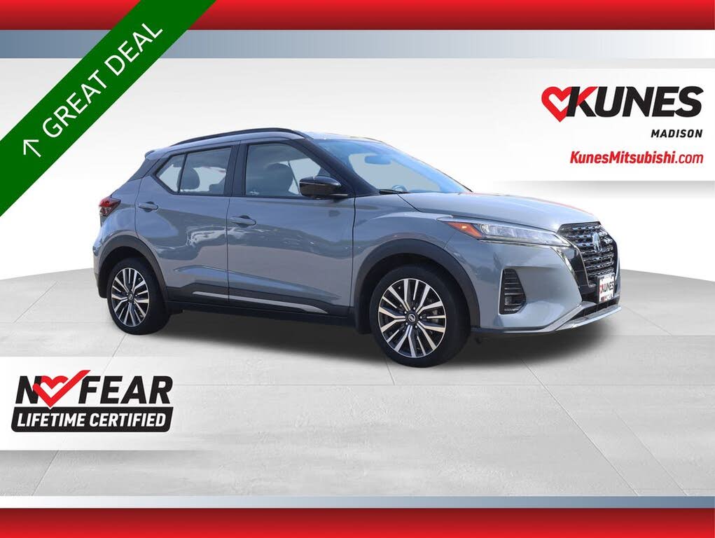 2021 Nissan Kicks SR FWD