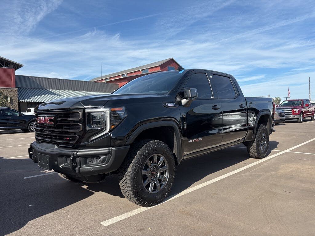 2025 GMC Sierra 1500 AT4X Crew Cab 4WD