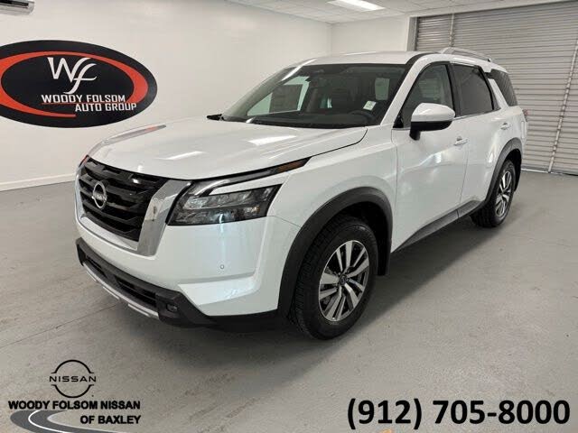 2025 Nissan Pathfinder SL FWD