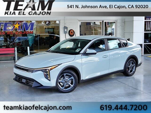 2026 Kia K4 LXS FWD