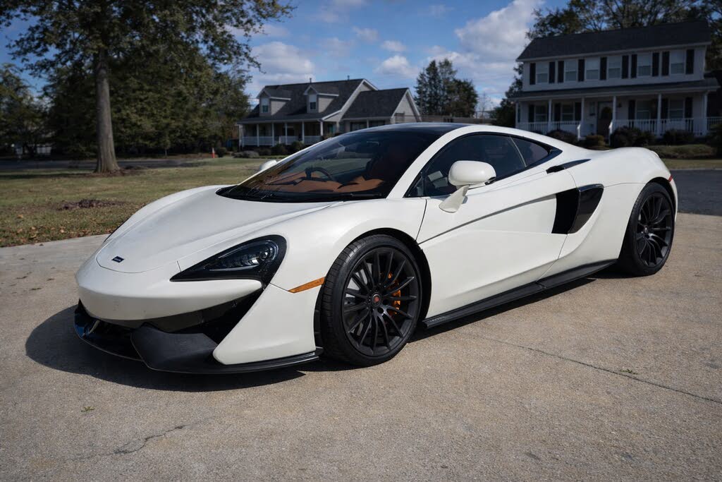 2017 McLaren 570GT RWD