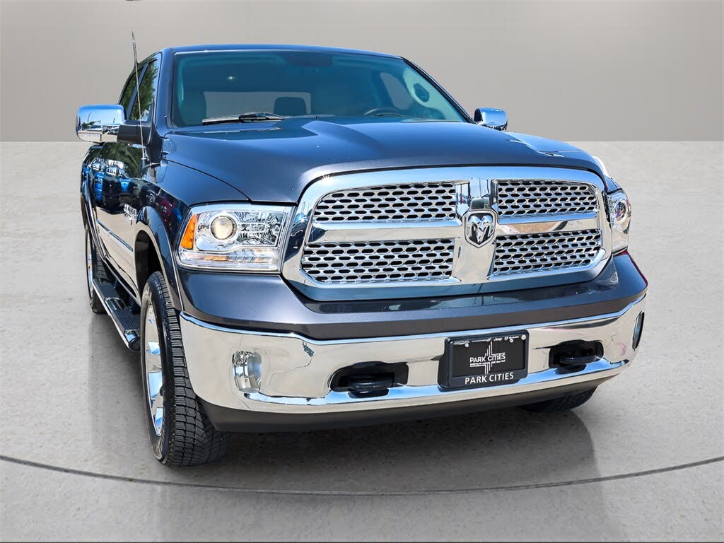 2017 RAM 1500 Laramie Crew Cab 4WD