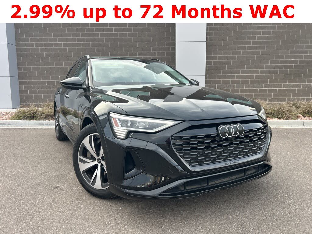 2024 Audi Q8 e-tron quattro Premium AWD