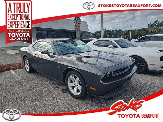 2013 Dodge Challenger SXT RWD