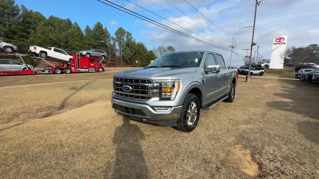 2023 Ford F-150 Lariat SuperCrew 4WD