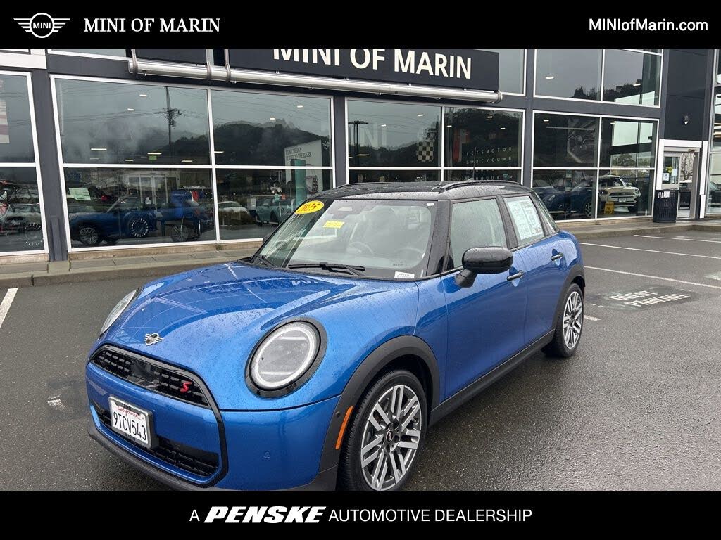 2025 MINI Cooper S Signature Trim 4-door Hatchback