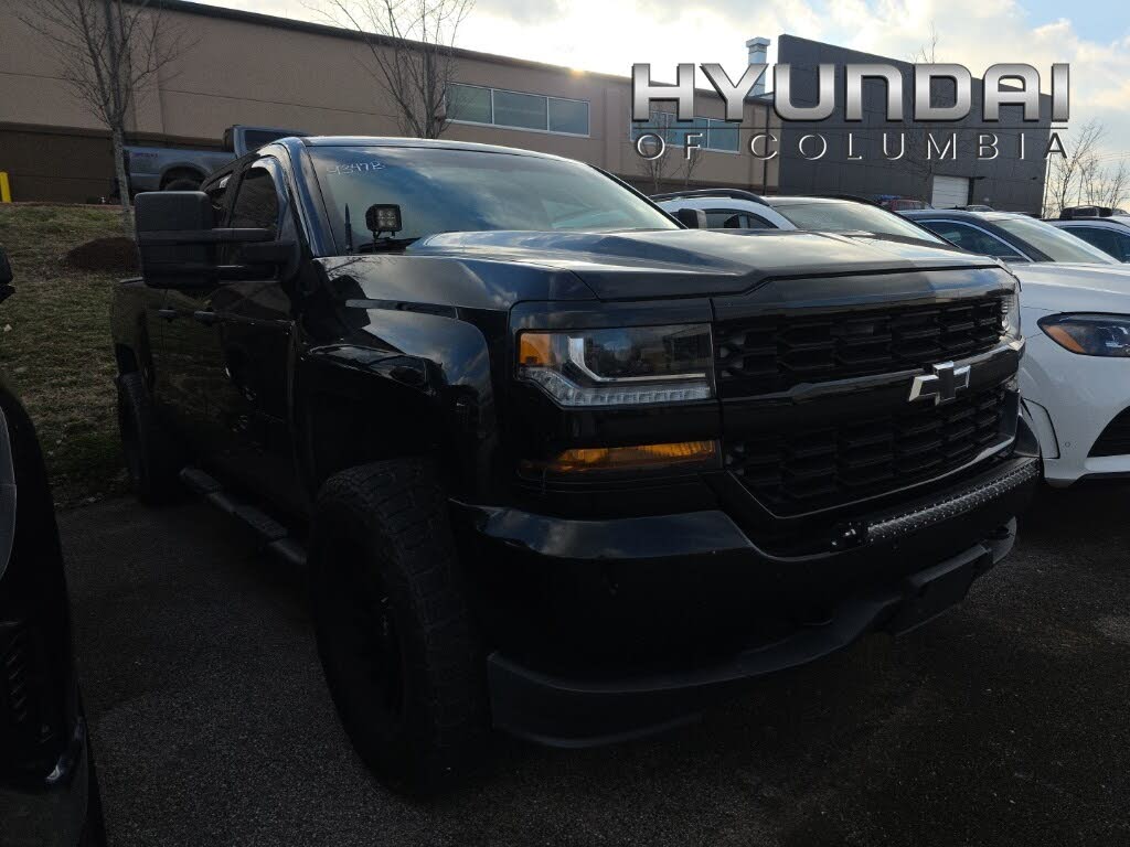 2017 Chevrolet Silverado 1500 Custom Double Cab 4WD