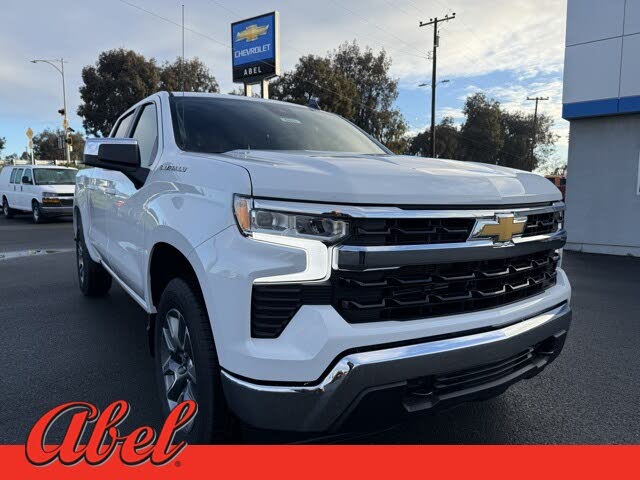 2026 Chevrolet Silverado 1500 LT Crew Cab 4WD