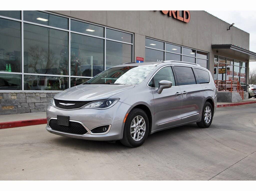2020 Chrysler Pacifica Touring L FWD