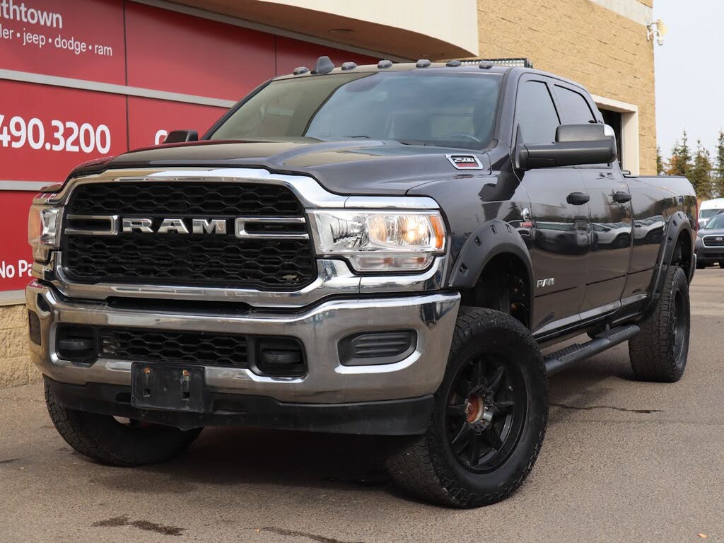 RAM 2500 Tradesman Crew Cab LB 4WD 2022