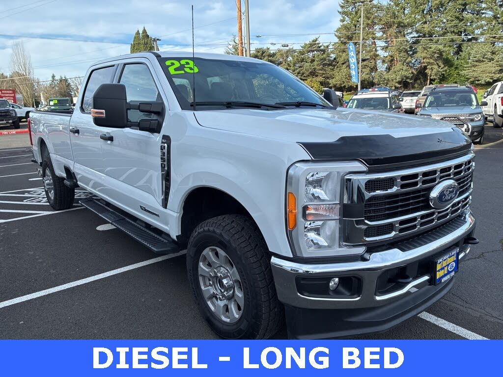 2023 Ford F-350 Super Duty XLT Crew Cab 4WD