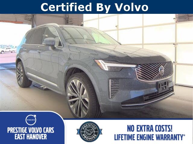 2025 Volvo XC90 B5 Plus Bright Theme 7-Passenger AWD