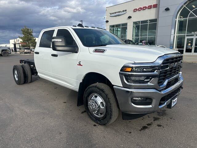 2026 RAM 3500 Chassis Tradesman Crew Cab LB DRW 4WD