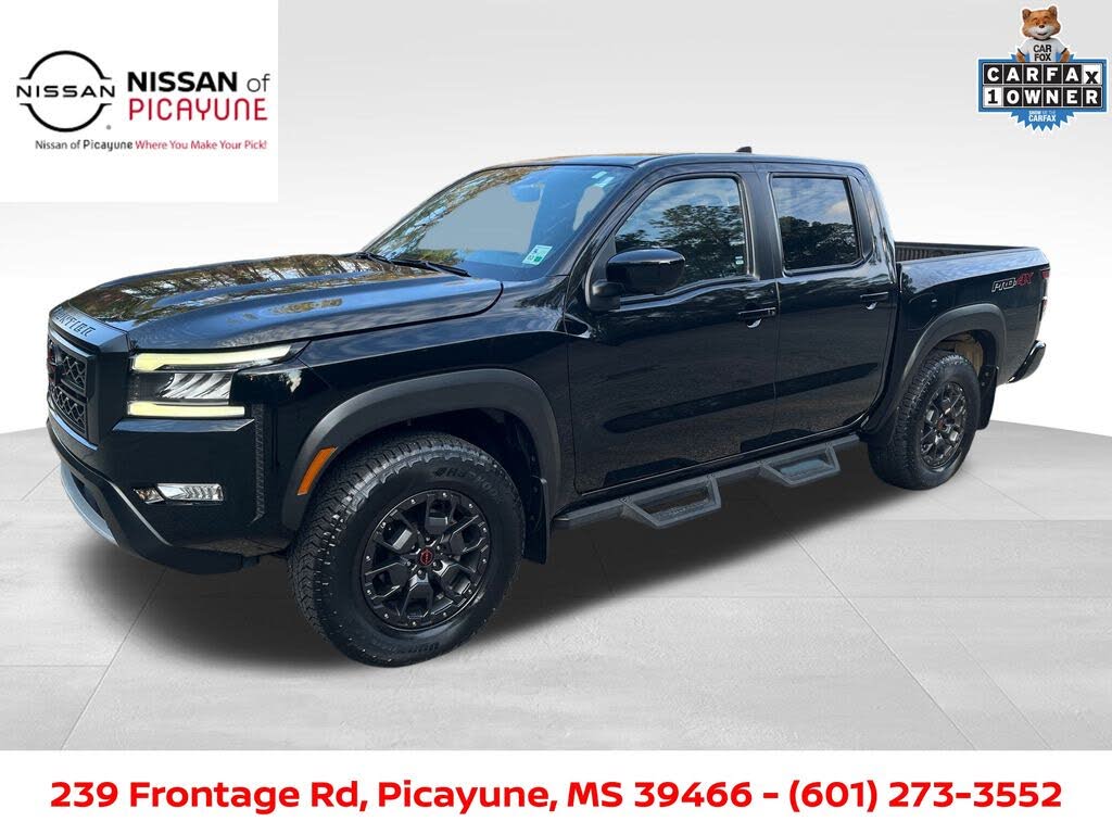 2023 Nissan Frontier PRO-4X Crew Cab 4WD