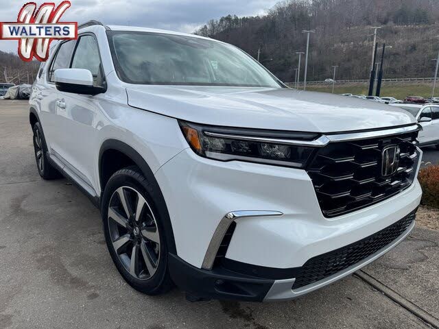 2025 Honda Pilot Touring FWD