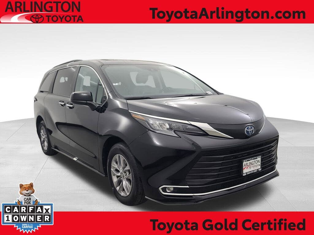 2024 Toyota Sienna XLE 7-Passenger FWD