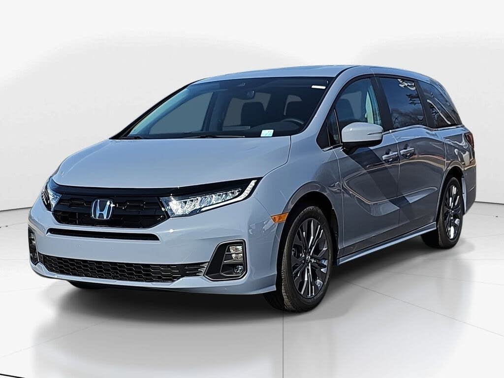 2026 Honda Odyssey Touring FWD