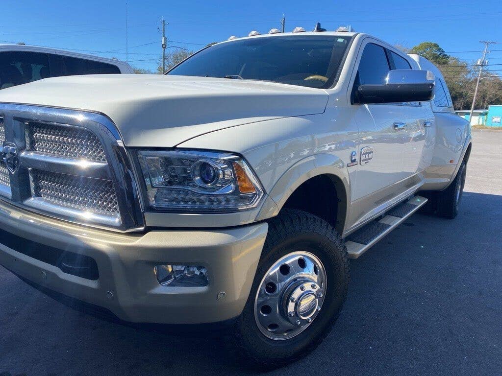 2017 RAM 3500 Laramie Longhorn Mega Cab DRW 4WD