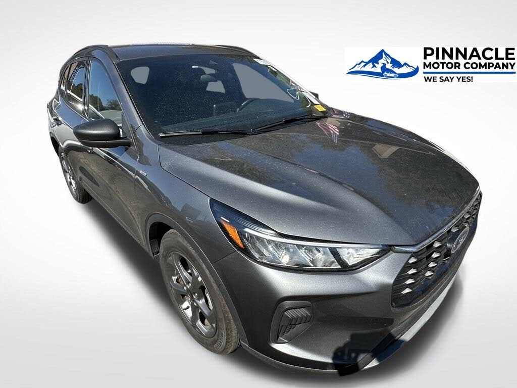 2025 Ford Escape ST-Line FWD