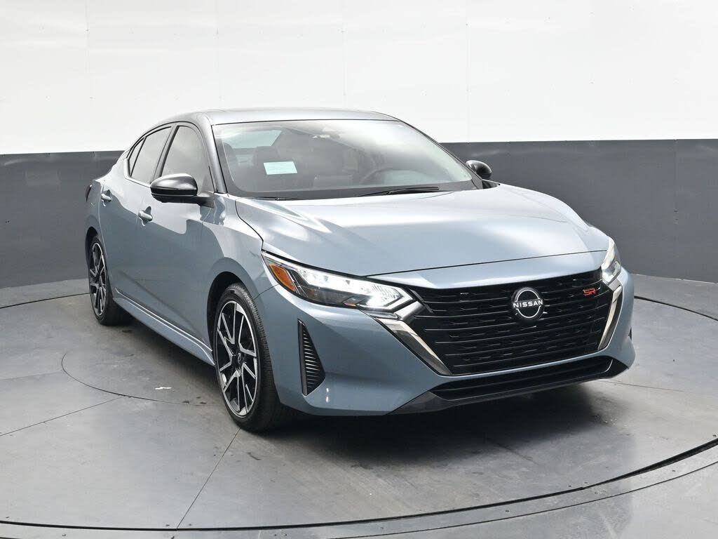 2025 Nissan Sentra SR FWD