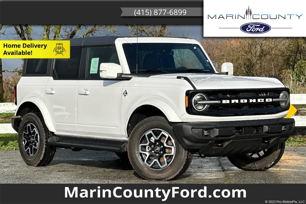 2025 Ford Bronco Outer Banks 4-Door 4WD