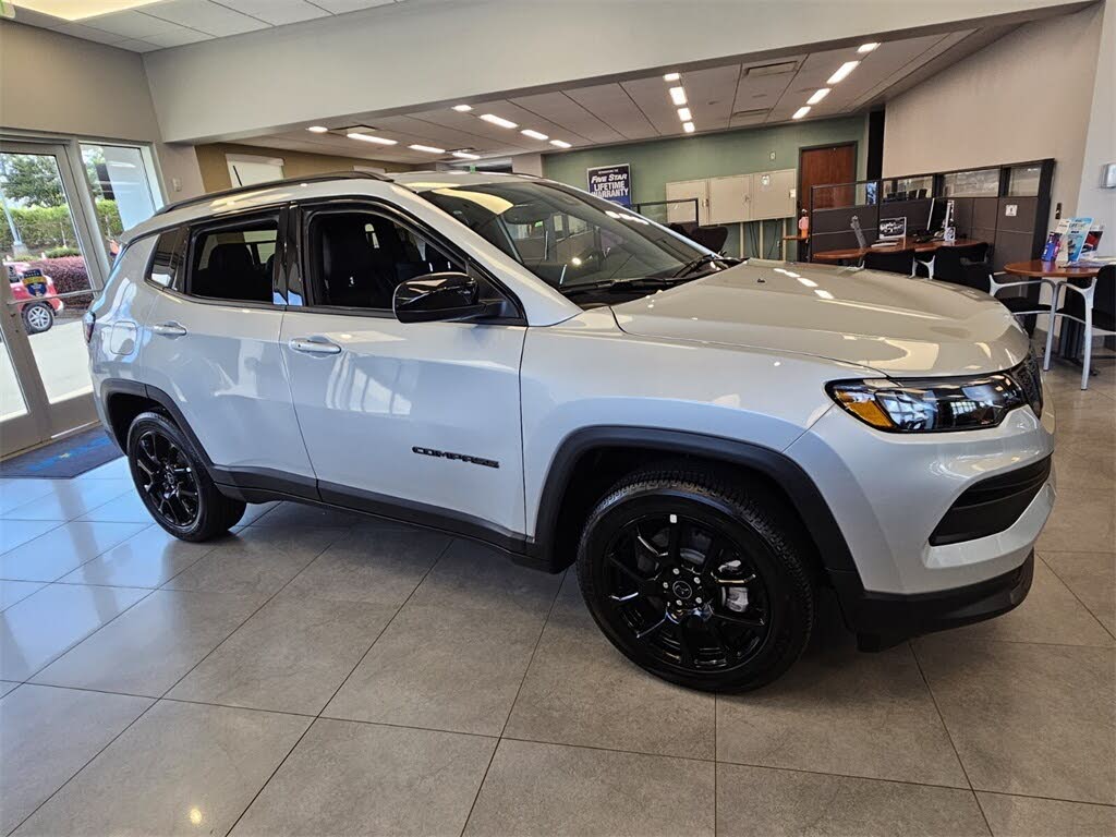 2026 Jeep Compass Latitude 4WD