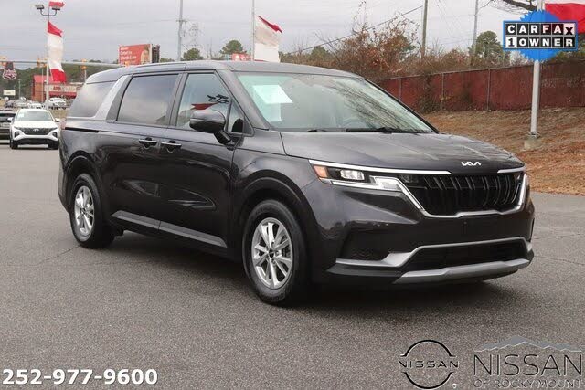 2024 Kia Carnival LX FWD