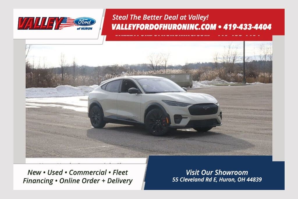 2025 Ford Mustang Mach-E Premium AWD