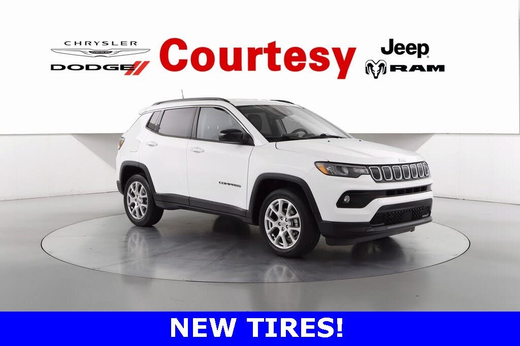 2022 Jeep Compass Latitude Lux 4WD