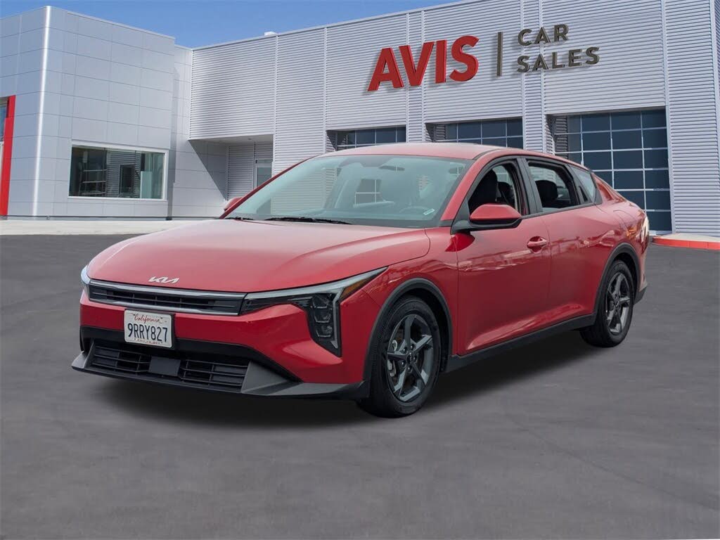 2025 Kia K4 LXS FWD