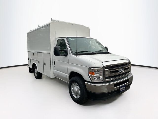 2026 Ford E-Series Chassis E-350 SD Cutaway 138 RWD