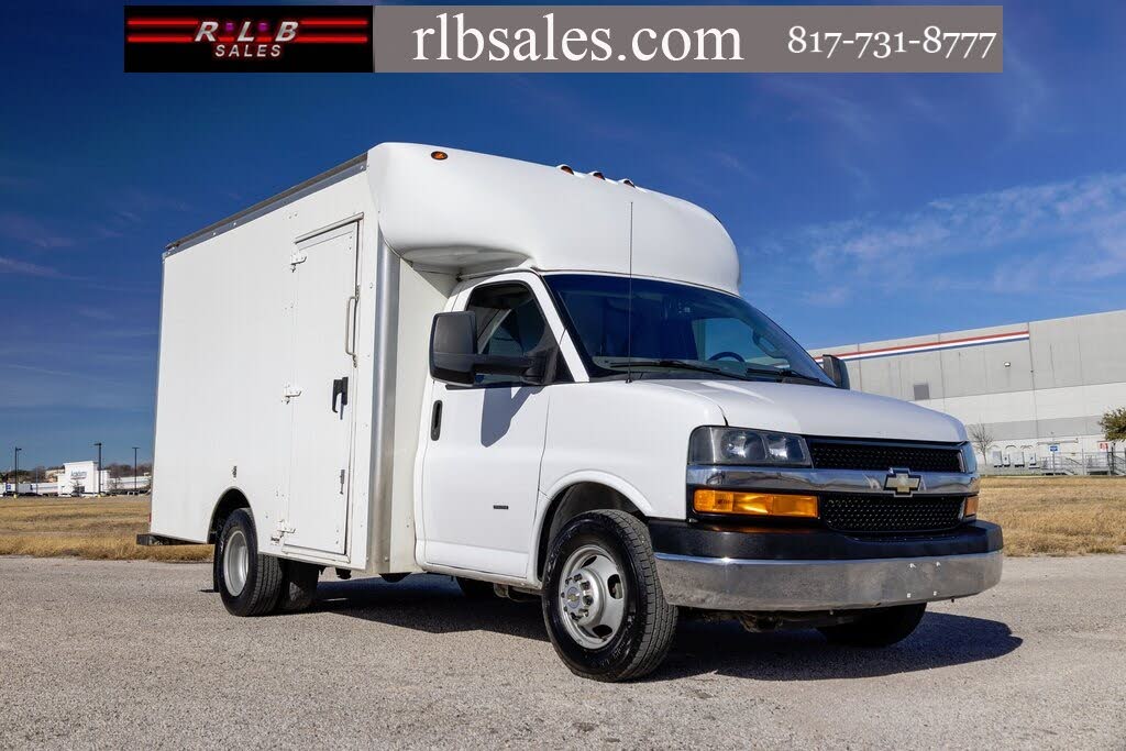 2018 Chevrolet Express Chassis 3500 139 Cutaway RWD