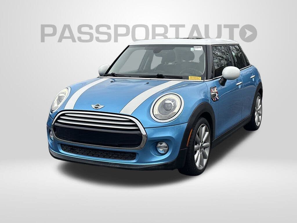 2015 MINI Cooper 4-Door Hatchback FWD