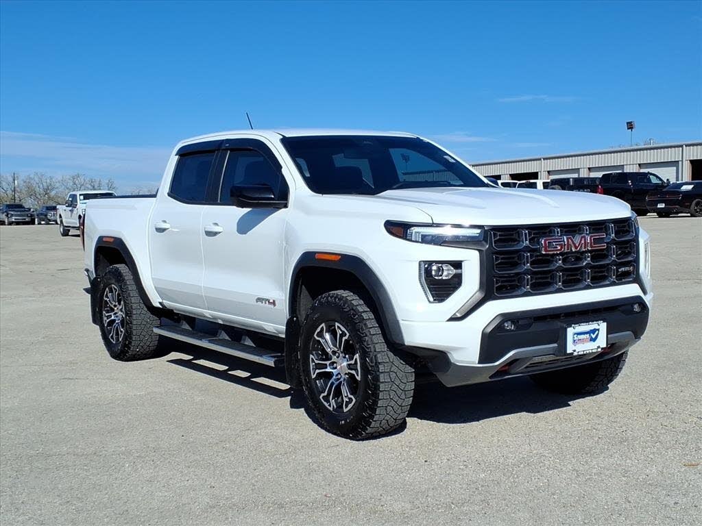 2024 GMC Canyon AT4 Crew Cab 4WD
