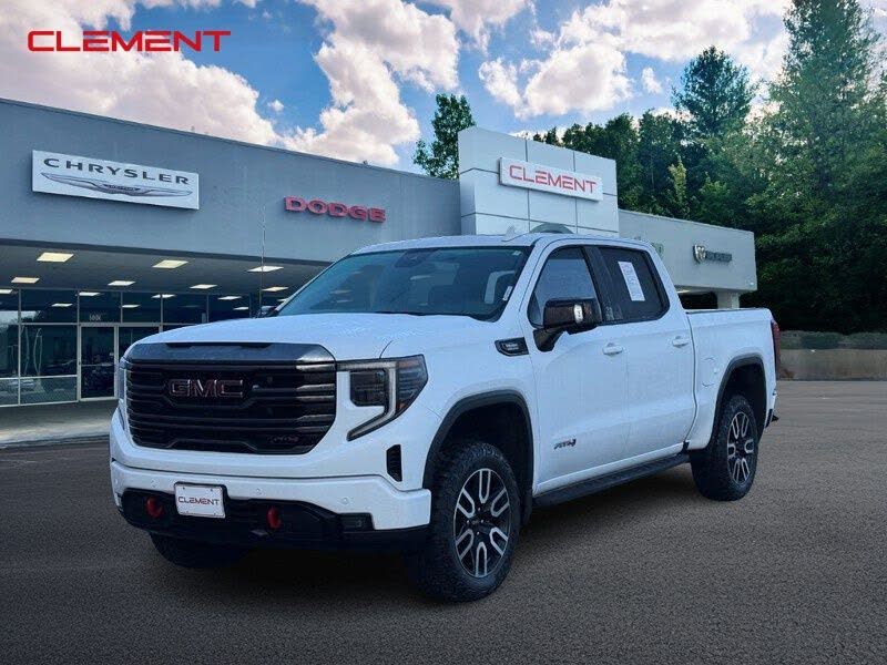2024 GMC Sierra 1500 AT4 Crew Cab 4WD