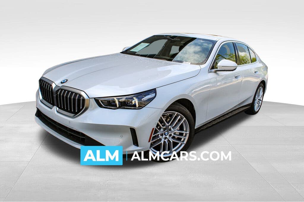 2025 BMW 5 Series 530i RWD
