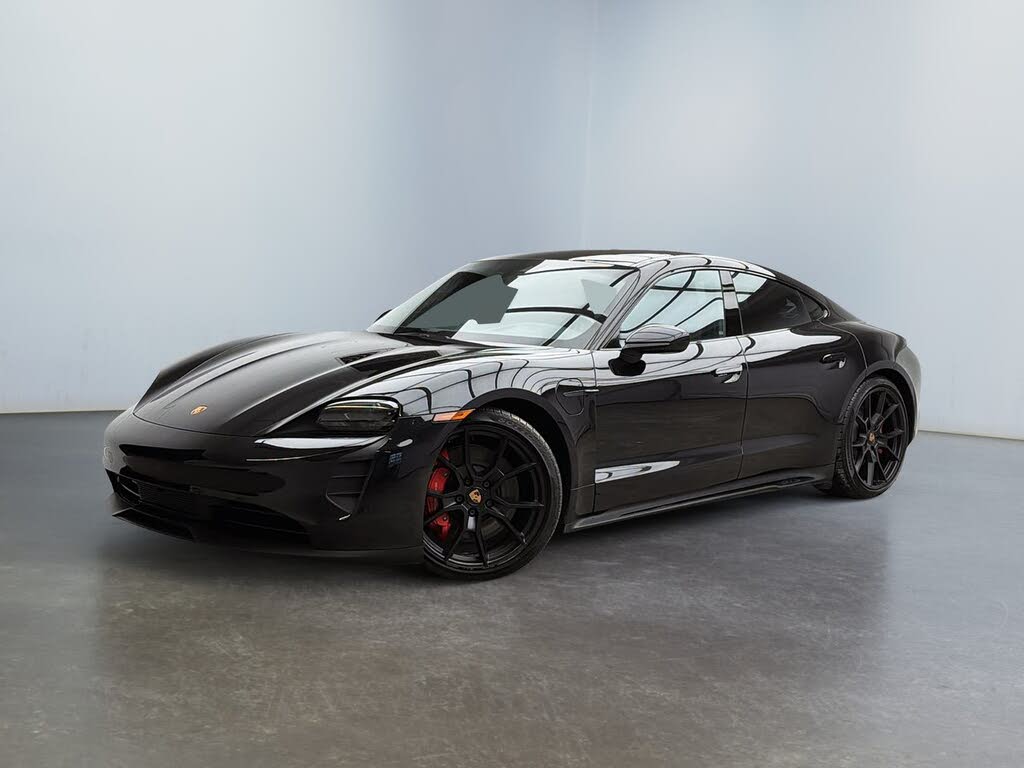 Porsche Taycan GTS Sedan AWD 2022