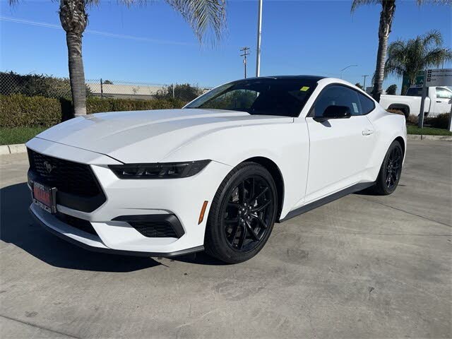 2025 Ford Mustang EcoBoost Fastback RWD
