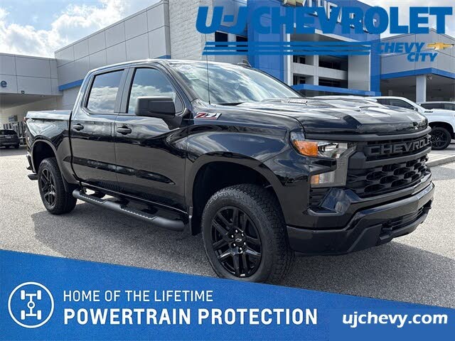 2026 Chevrolet Silverado 1500 Custom Trail Boss Crew Cab 4WD