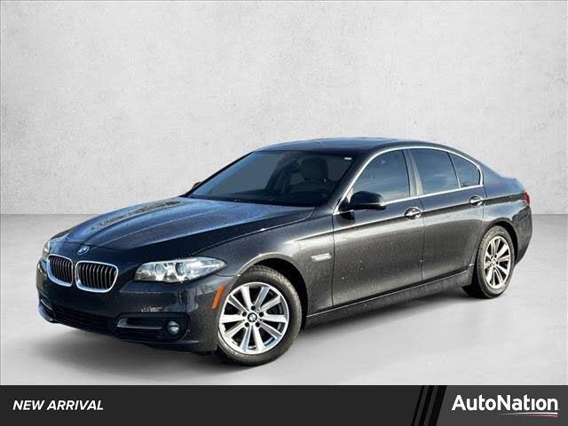 2016 BMW 5 Series 528i Sedan RWD