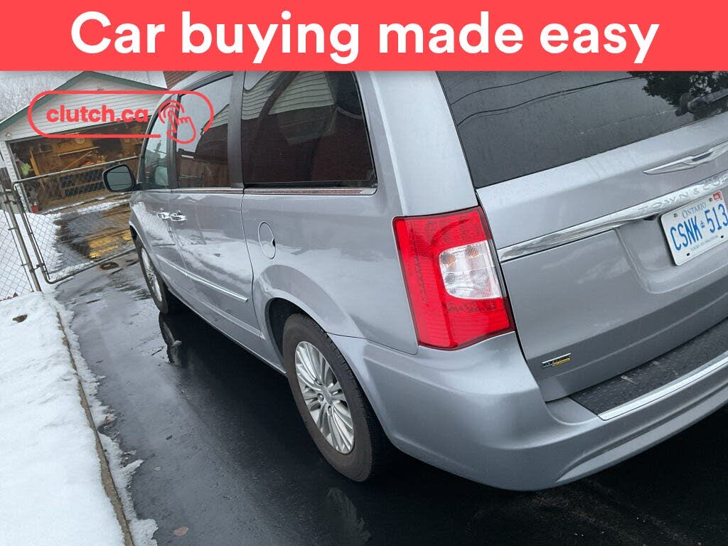 2016 Chrysler Town & Country Touring-L FWD