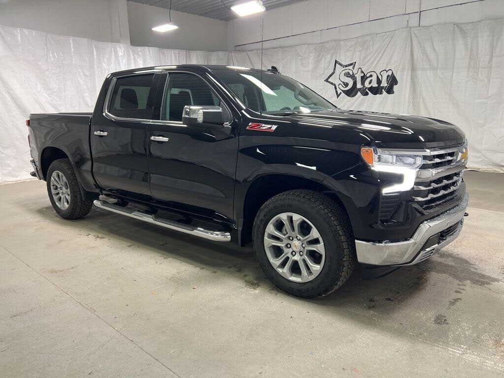 2026 Chevrolet Silverado 1500 LTZ Crew Cab 4WD