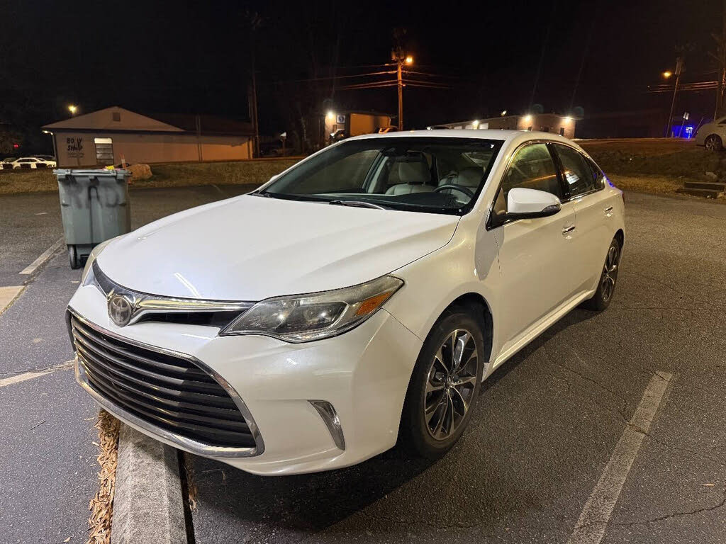 2018 Toyota Avalon XLE