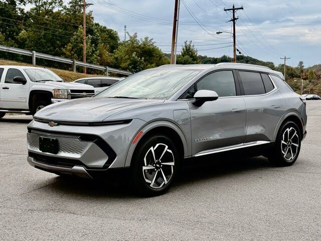 2024 Chevrolet Equinox EV LT with 2LT FWD