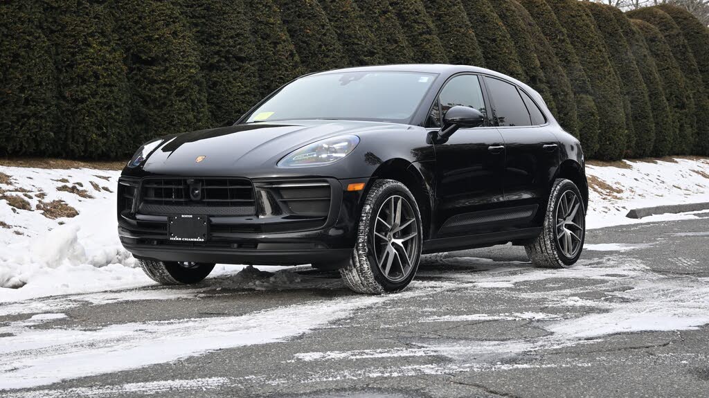 2025 Porsche Macan