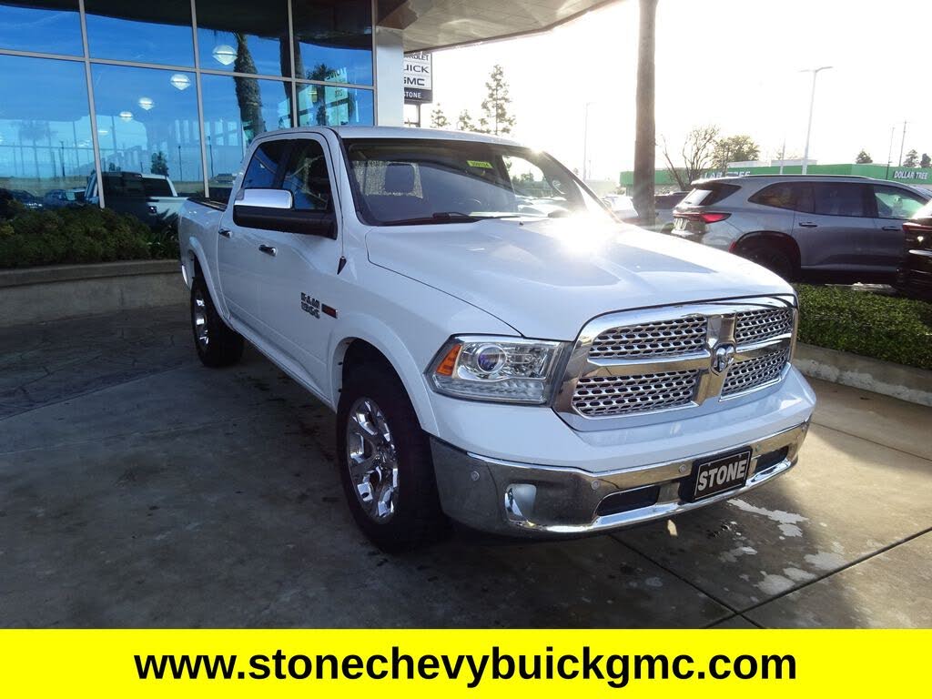 2016 RAM 1500 Laramie Crew Cab 4WD