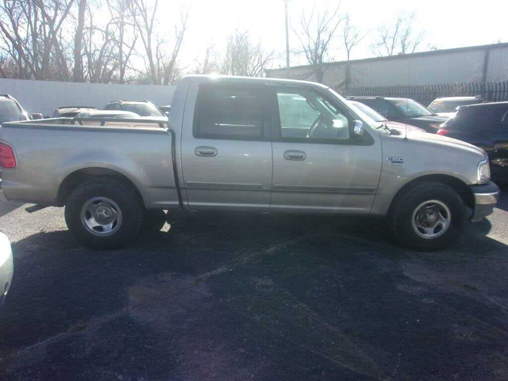 2002 Ford F-150 XLT Crew Cab SB
