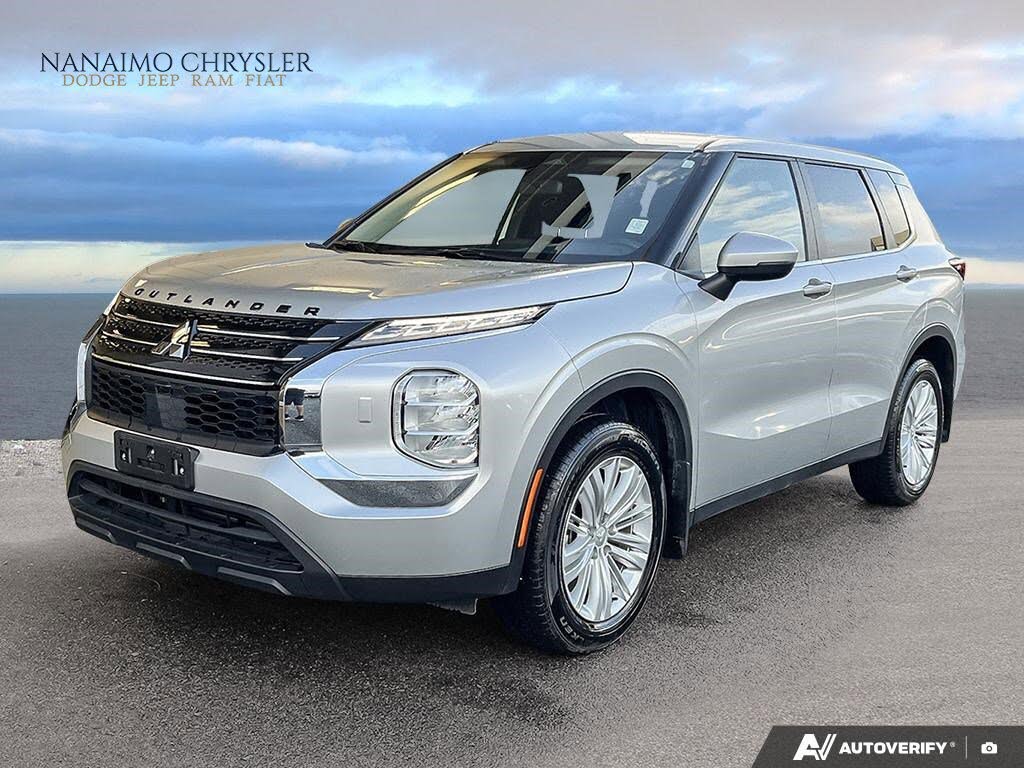 Mitsubishi Outlander ES S-AWC 2024